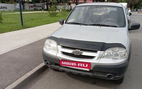 Chevrolet Niva I рестайлинг, 2012 год, 600 000 рублей, 9 фотография