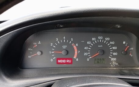 Chevrolet Niva I рестайлинг, 2012 год, 600 000 рублей, 3 фотография