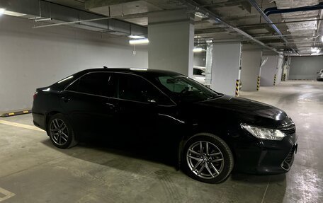 Toyota Camry, 2018 год, 2 330 000 рублей, 10 фотография