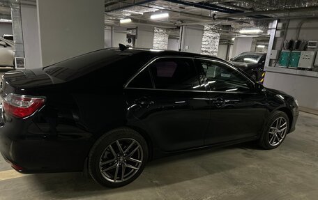 Toyota Camry, 2018 год, 2 330 000 рублей, 8 фотография