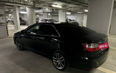 Toyota Camry, 2018 год, 2 330 000 рублей, 5 фотография
