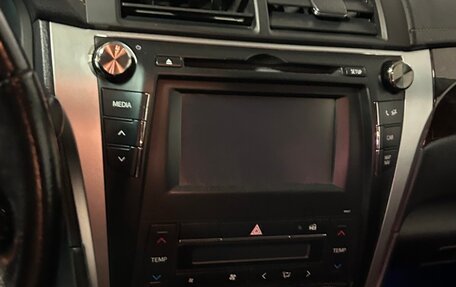 Toyota Camry, 2018 год, 2 330 000 рублей, 18 фотография