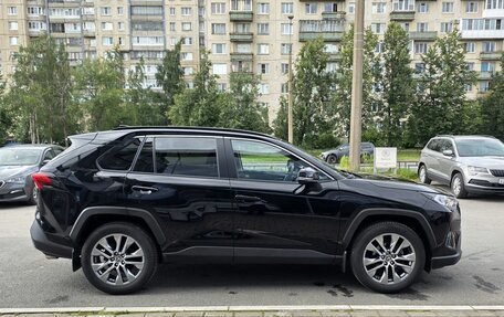 Toyota RAV4, 2022 год, 3 630 000 рублей, 4 фотография