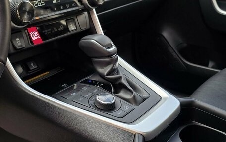 Toyota RAV4, 2022 год, 3 630 000 рублей, 21 фотография