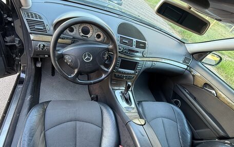 Mercedes-Benz E-Класс, 2002 год, 600 000 рублей, 3 фотография