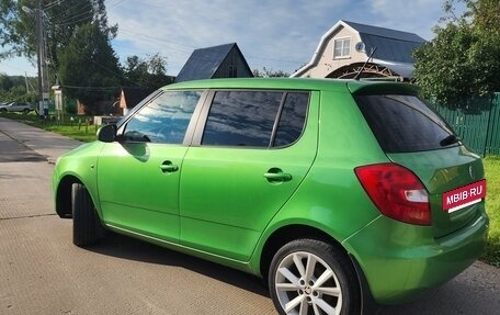 Skoda Fabia II, 2011 год, 685 000 рублей, 3 фотография