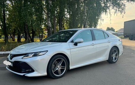 Toyota Camry, 2019 год, 2 470 000 рублей, 5 фотография