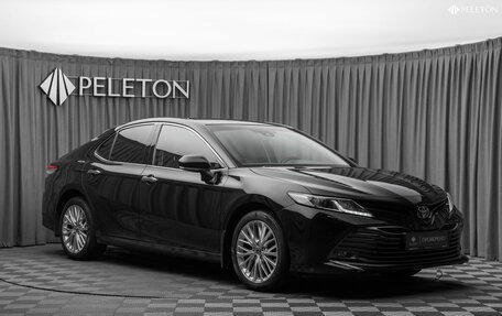 Toyota Camry, 2021 год, 3 090 000 рублей, 2 фотография