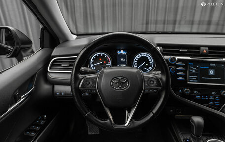 Toyota Camry, 2021 год, 3 090 000 рублей, 12 фотография