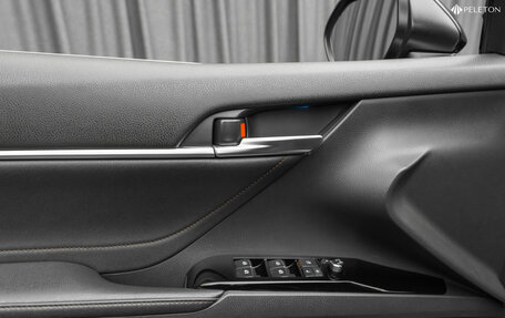 Toyota Camry, 2021 год, 3 090 000 рублей, 21 фотография
