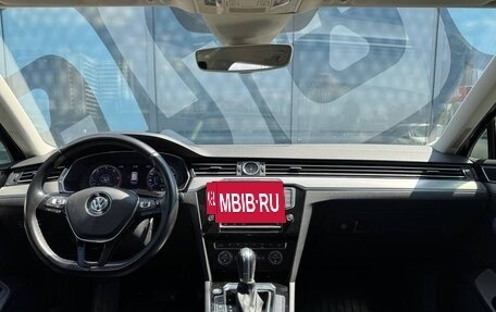 Volkswagen Passat B8 рестайлинг, 2015 год, 1 820 000 рублей, 2 фотография