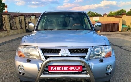Mitsubishi Pajero III рестайлинг, 2004 год, 1 550 000 рублей, 3 фотография