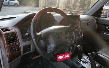 Mitsubishi Pajero III рестайлинг, 2004 год, 1 550 000 рублей, 16 фотография