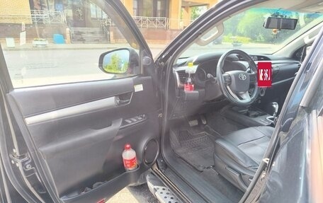 Toyota Hilux VIII, 2015 год, 3 500 000 рублей, 11 фотография