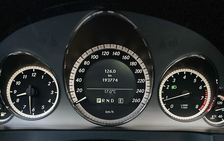 Mercedes-Benz E-Класс, 2010 год, 1 900 000 рублей, 10 фотография