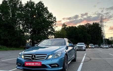 Mercedes-Benz E-Класс, 2010 год, 1 900 000 рублей, 3 фотография