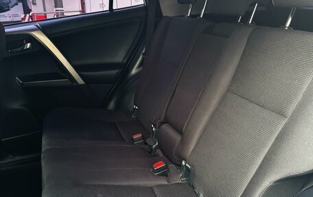 Toyota RAV4, 2017 год, 2 460 000 рублей, 13 фотография