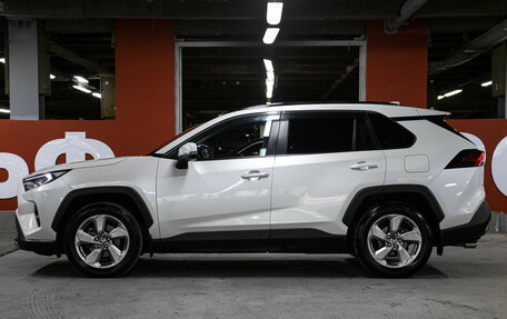 Toyota RAV4, 2020 год, 2 900 000 рублей, 8 фотография