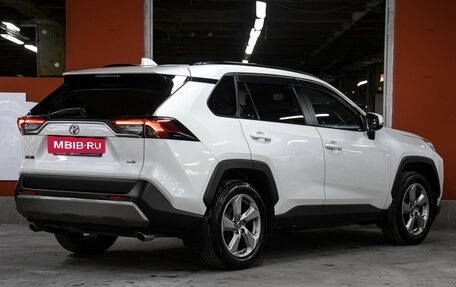 Toyota RAV4, 2020 год, 2 900 000 рублей, 5 фотография