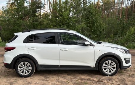 KIA Rio IV, 2018 год, 1 230 000 рублей, 2 фотография