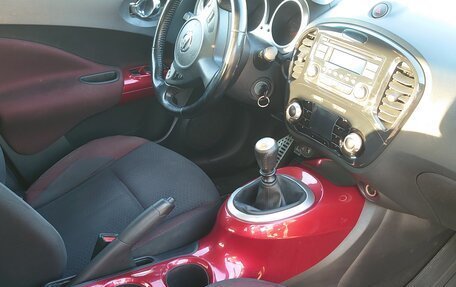 Nissan Juke II, 2011 год, 860 000 рублей, 22 фотография