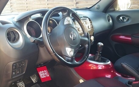 Nissan Juke II, 2011 год, 860 000 рублей, 15 фотография