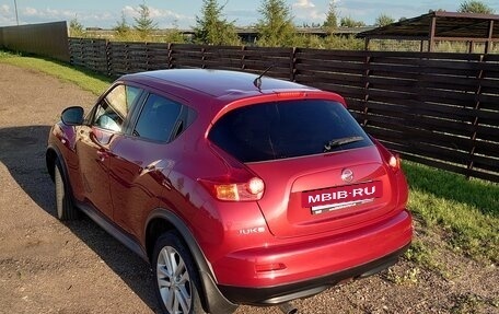 Nissan Juke II, 2011 год, 860 000 рублей, 24 фотография