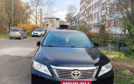 Toyota Camry, 2014 год, 1 950 000 рублей, 4 фотография