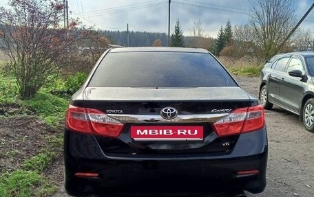 Toyota Camry, 2014 год, 1 950 000 рублей, 6 фотография
