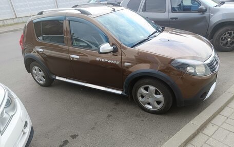 Renault Sandero II рестайлинг, 2014 год, 720 000 рублей, 2 фотография