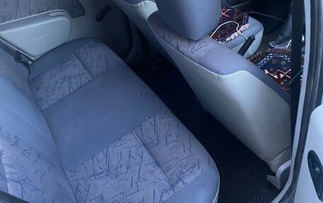 Renault Logan I, 2006 год, 215 000 рублей, 10 фотография