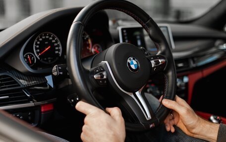BMW X5 M, 2018 год, 5 880 000 рублей, 12 фотография