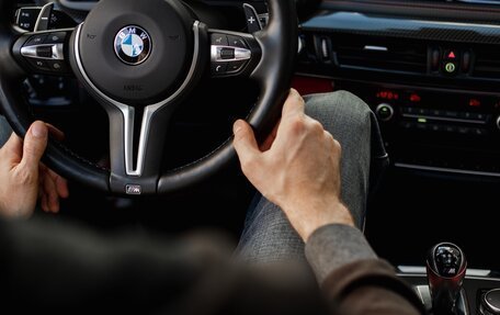 BMW X5 M, 2018 год, 5 880 000 рублей, 11 фотография