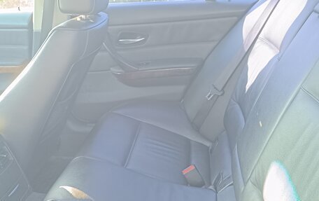 BMW 3 серия, 2005 год, 1 099 000 рублей, 27 фотография