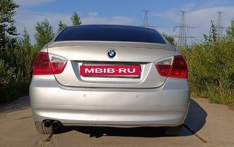 BMW 3 серия, 2005 год, 1 099 000 рублей, 24 фотография