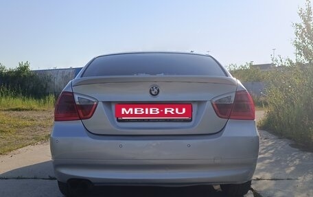 BMW 3 серия, 2005 год, 1 099 000 рублей, 18 фотография