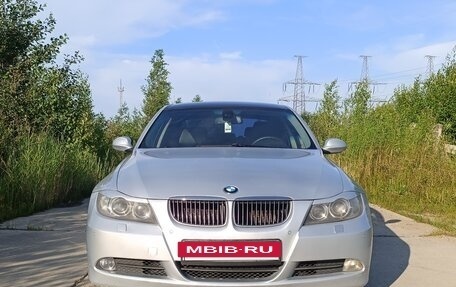 BMW 3 серия, 2005 год, 1 099 000 рублей, 21 фотография