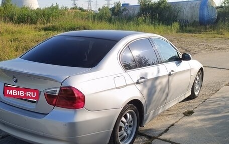 BMW 3 серия, 2005 год, 1 099 000 рублей, 30 фотография
