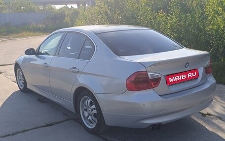 BMW 3 серия, 2005 год, 1 099 000 рублей, 32 фотография
