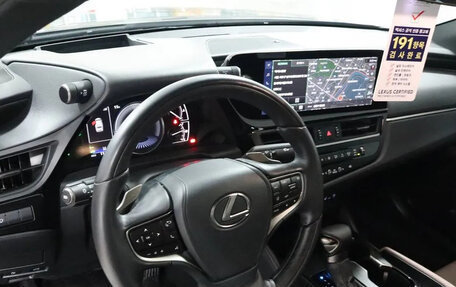 Lexus ES VII, 2024 год, 4 130 001 рублей, 15 фотография