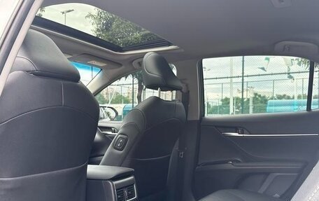 Toyota Camry, 2022 год, 2 270 000 рублей, 10 фотография