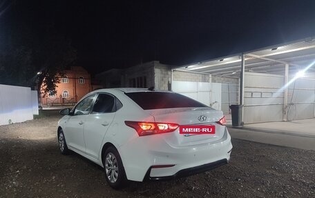 Hyundai Solaris II рестайлинг, 2017 год, 860 000 рублей, 9 фотография