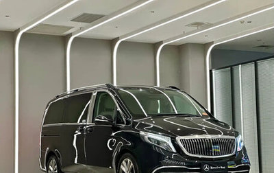 Mercedes-Benz V-Класс, 2022 год, 4 750 000 рублей, 1 фотография