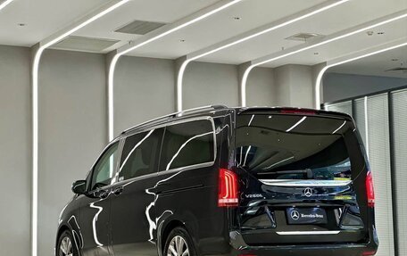 Mercedes-Benz V-Класс, 2022 год, 4 750 000 рублей, 6 фотография