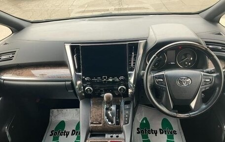 Toyota Alphard III, 2021 год, 3 400 000 рублей, 10 фотография