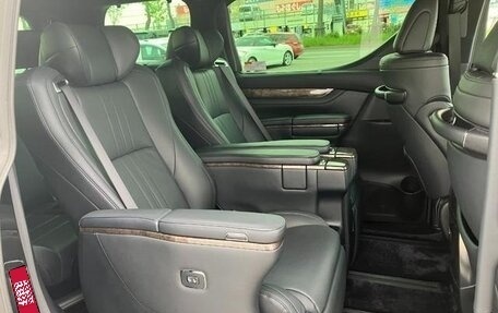 Toyota Alphard III, 2021 год, 3 400 000 рублей, 21 фотография