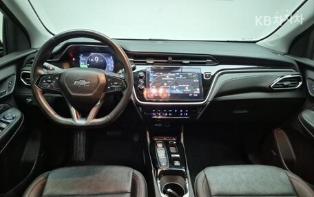 Chevrolet Trax, 2023 год, 1 700 000 рублей, 6 фотография