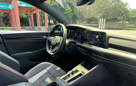 Volkswagen Golf GTI, 2021 год, 2 189 690 рублей, 9 фотография