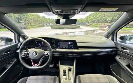 Volkswagen Golf GTI, 2021 год, 2 189 690 рублей, 11 фотография