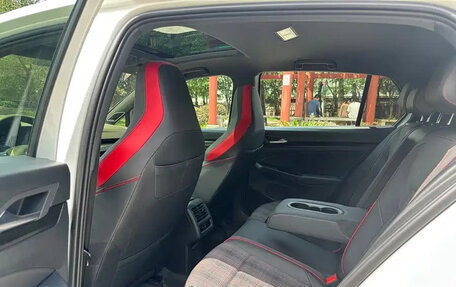 Volkswagen Golf GTI, 2021 год, 2 189 690 рублей, 16 фотография